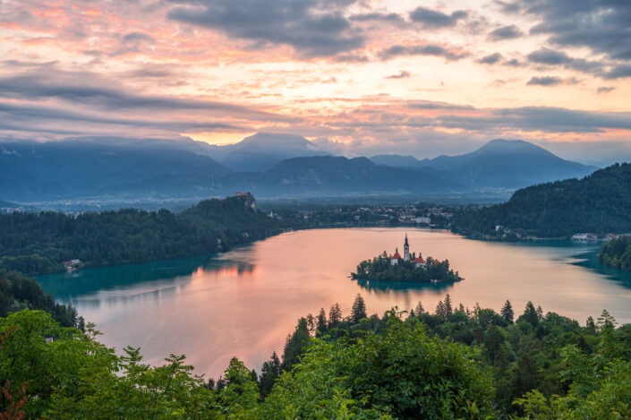 Slowenien Bled Insel Aussichtspunkt Sonnenaufgang